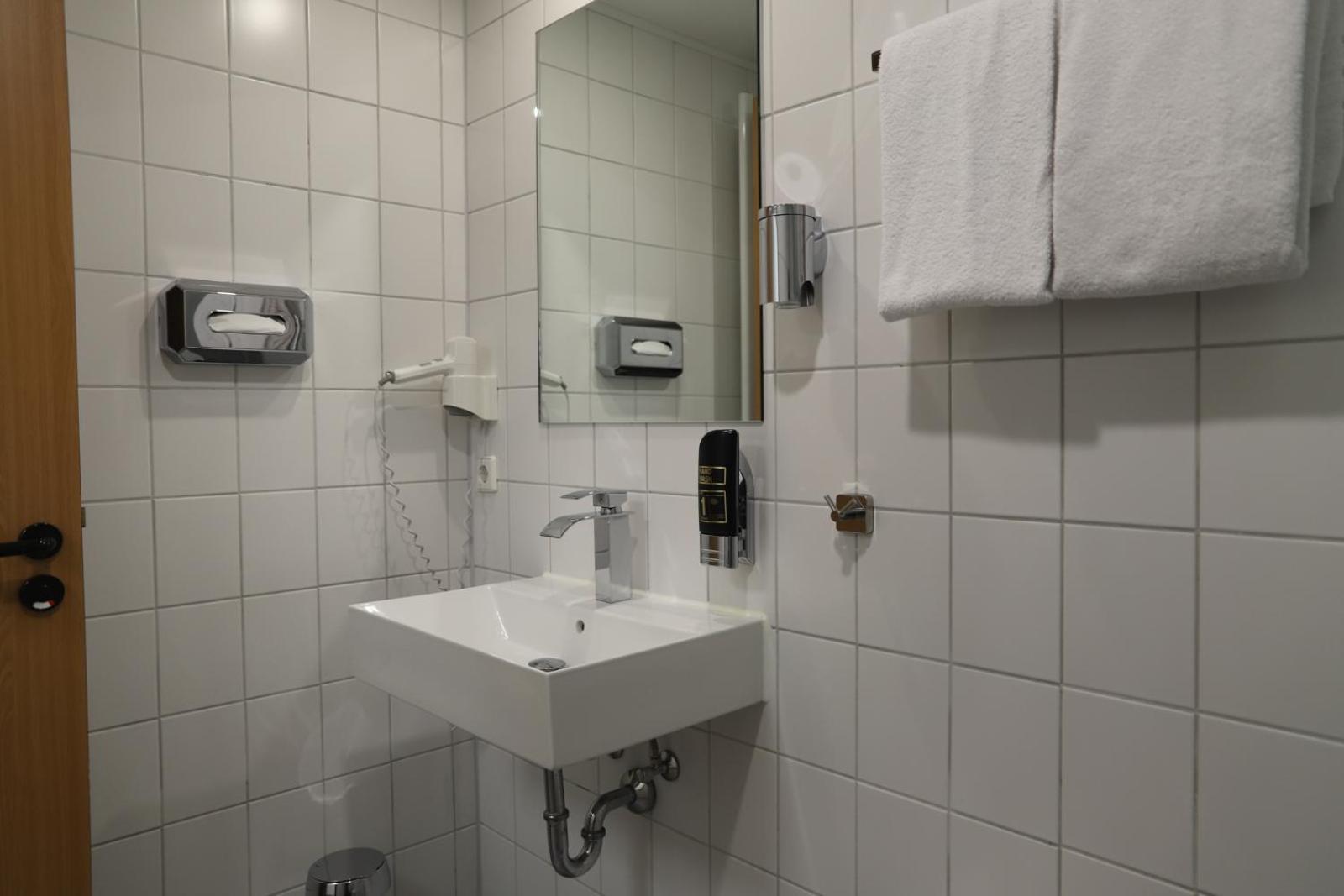 Hotel Am Suedtor Backnang Bagian luar foto