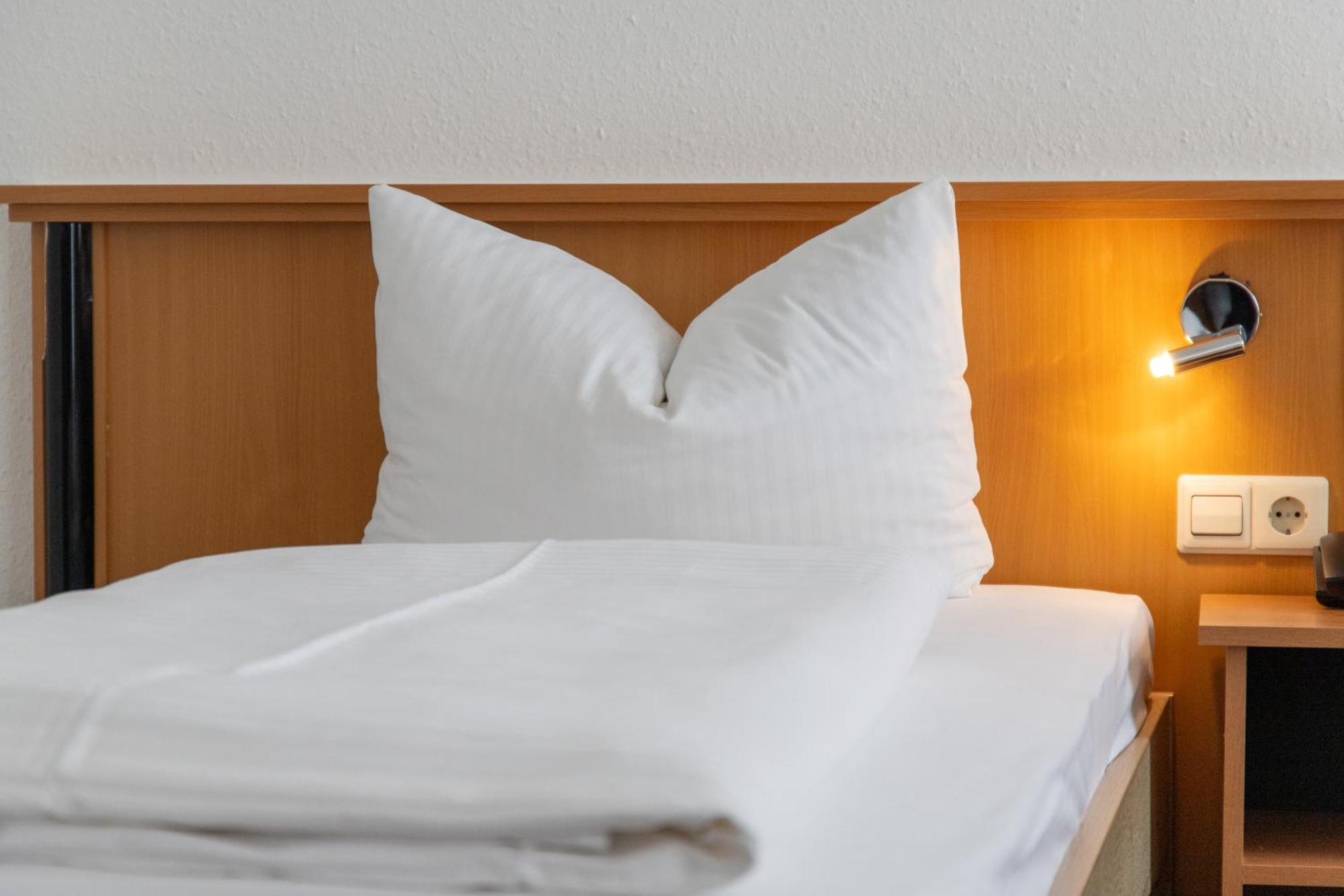 Hotel Am Suedtor Backnang Bagian luar foto